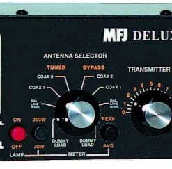 MFJ-949E, TUNER, 300W, 1.8-30 MHz, PEAK CROSS METER, DL