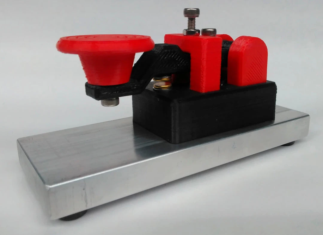 MFJ-566M, CW TELEGRAPH KEY, ON HEAVY METAL BASE