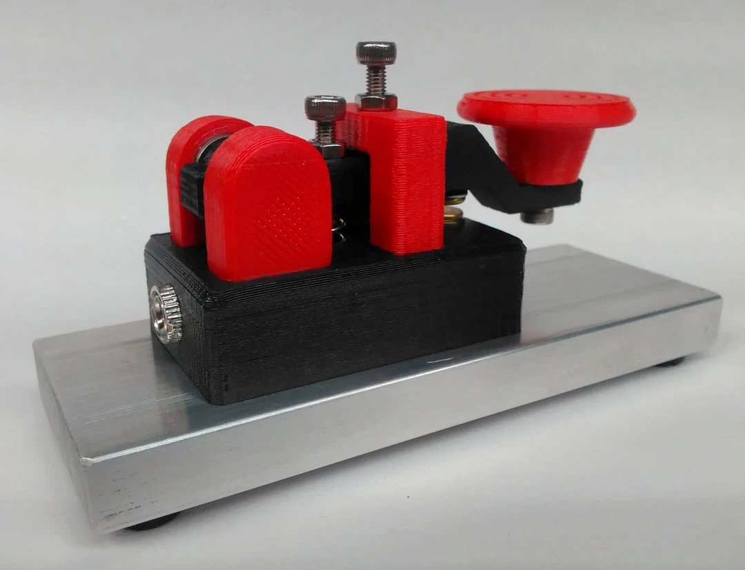 MFJ-566M, CW TELEGRAPH KEY, ON HEAVY METAL BASE